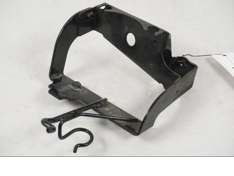 Framsidan på ABS Låda från en Kawasaki ER-6N ABS -2010 motorcykel.