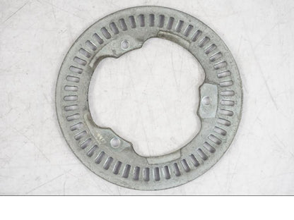 Vänster sida på ABS krans från en Suzuki GSF 1250 -2010 motorcykel.