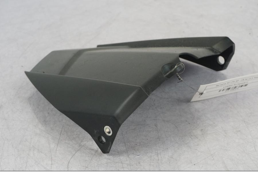 Höger sida på Svingskärm från en Yamaha MT-09 SP -2018 motorcykel.