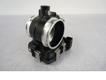 Baksidan på Spjällhus från en BMW R 1250 GS -2023 motorcykel.