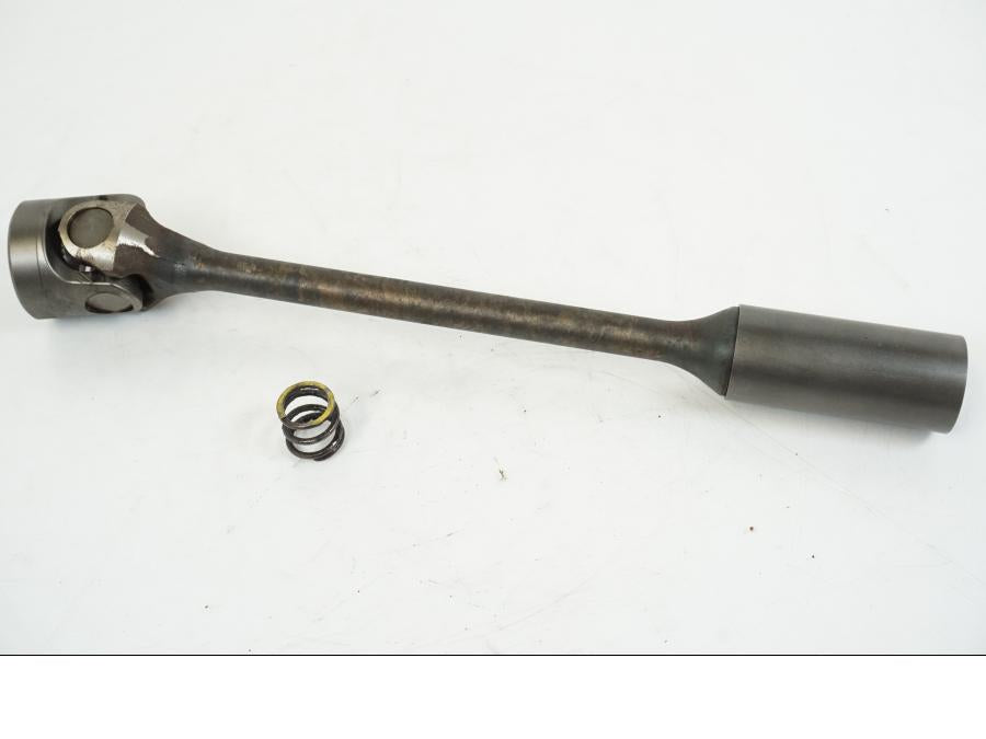 Framsidan på Kardanaxel från en Kawasaki VN 1500 Mean Streak -2002 motorcykel.