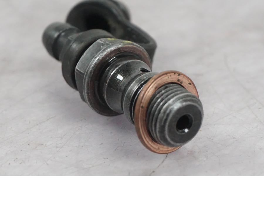 Höger sida på Bromsledning från en Ducati Multistrada V4 -2024 motorcykel.