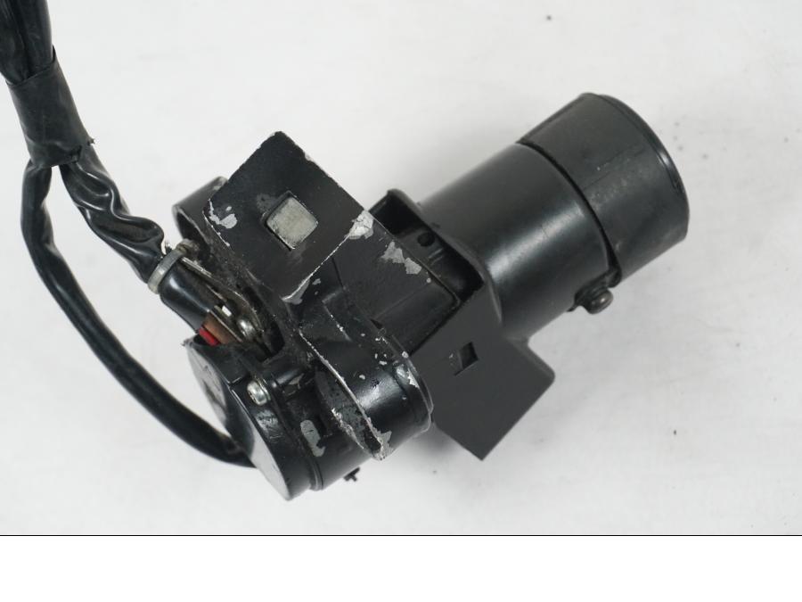 Extrabild4 på Låssats från en Kawasaki Z 1000 -2008 motorcykel.