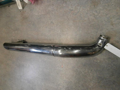 Baksidan på Ljuddämpare från en Triumph Rocket III -2011 motorcykel.