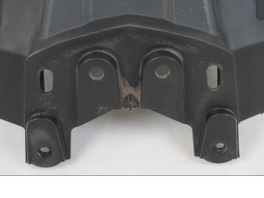 Höger sida på Skylthållare från en Suzuki GSX-R 1000 -2003 motorcykel.