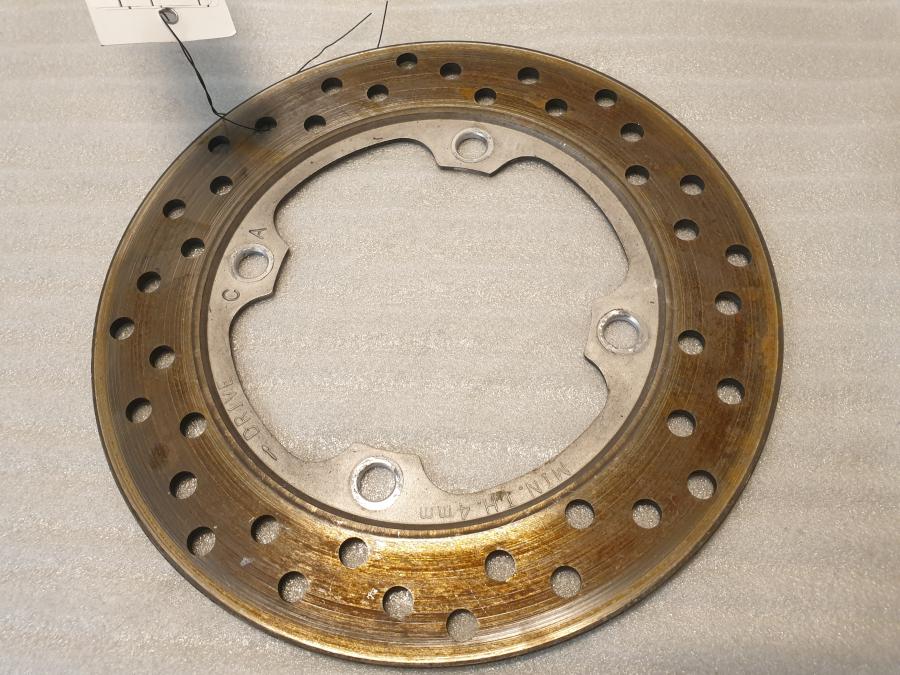 Framsidan på Bromsskiva från en Honda CBR 900 RR -2003 motorcykel.