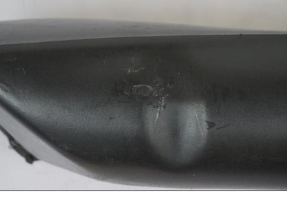 Baksidan på Luftrör från en Aprilia RS 125 -2000 motorcykel.