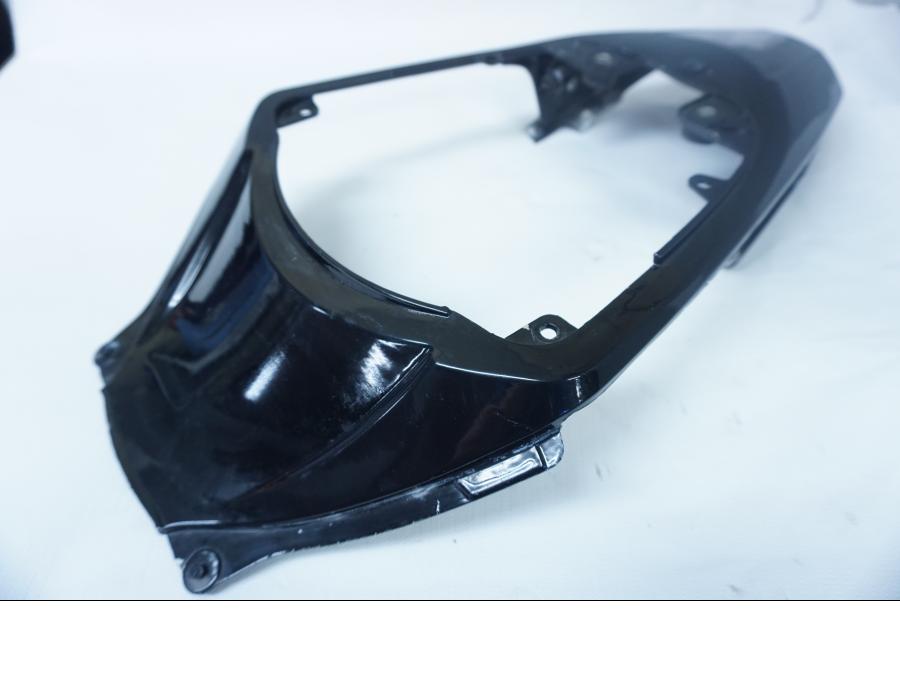 Baksidan på Bakvinge från en Suzuki GSX-R 1000 -2008 motorcykel.