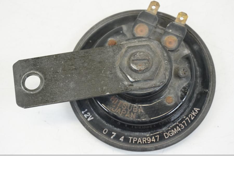 Baksidan på Signalhorn / Tuta från en Honda NSR 125 -1991 motorcykel.