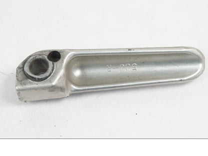 Vänster sida på Fotpinne från en Yamaha YZF 1000 R1 -2007 motorcykel.