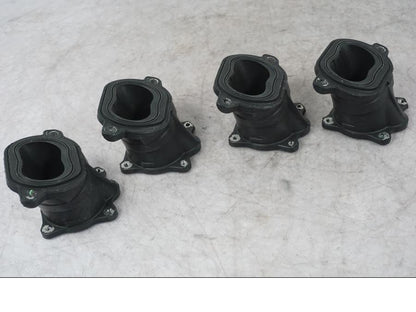 Extrabild1 på Insugsgummi från en Ducati Multistrada V4 -2024 motorcykel.