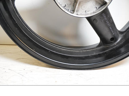 Extrabild5 på Fälg från en Suzuki GSF 650 -2011 motorcykel.