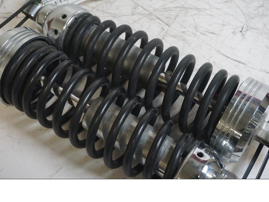 Höger sida på Stötdämpare från en Yamaha V-MAX 1200 -1997 motorcykel.