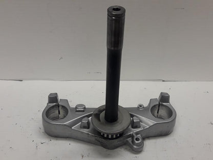 Baksidan på Gaffelkrona från en BMW F 800 ST -2010 motorcykel.