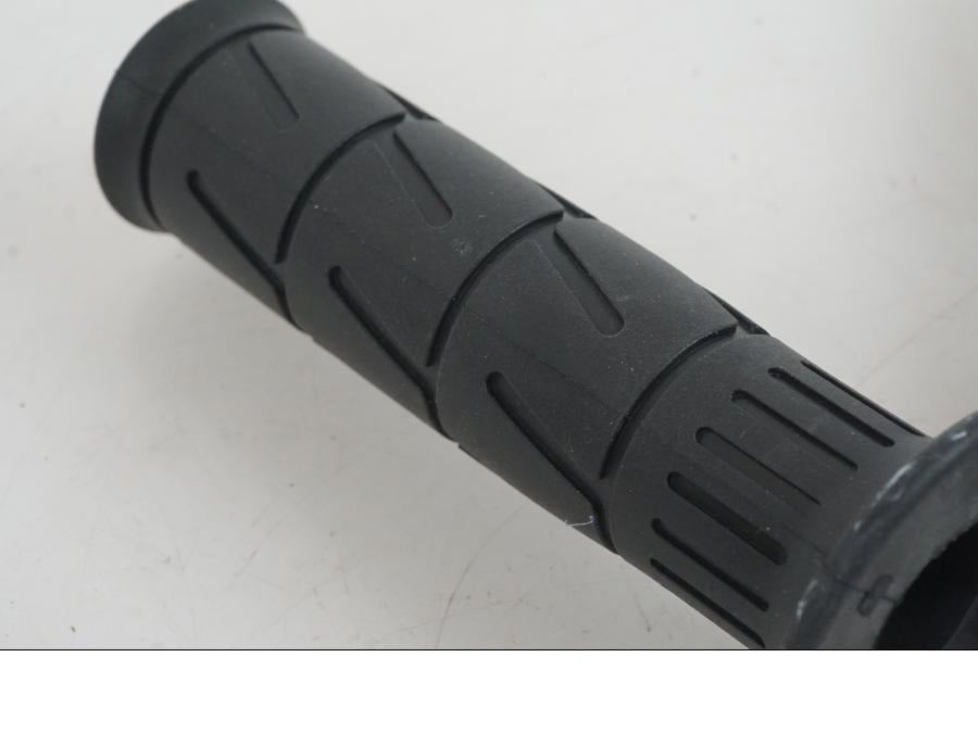 Vänster sida på Handtag från en Kawasaki Ninja 1000SX -2023 motorcykel.