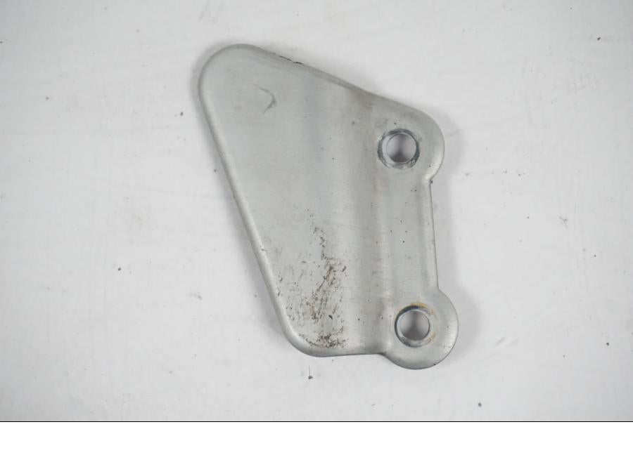 Framsidan på Bromshuvudcylinderskydd från en BMW F 650 CS -2002 motorcykel.