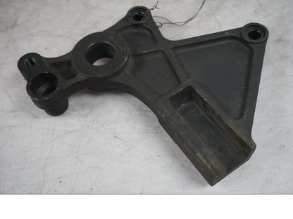 Höger sida på Bromsoksfäste från en Kawasaki ER-6N -2012 motorcykel.