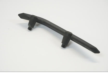 Baksidan på Passagerarhandtag från en KTM 690 Duke -2008 motorcykel.