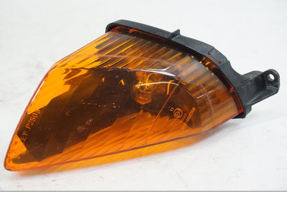 Framsidan på Blinkers från en Honda VFR 800 -2003 motorcykel.