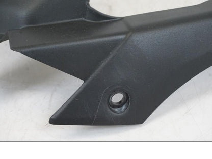 Baksidan på Svingskärm från en Yamaha YZF R7 -2022 motorcykel.