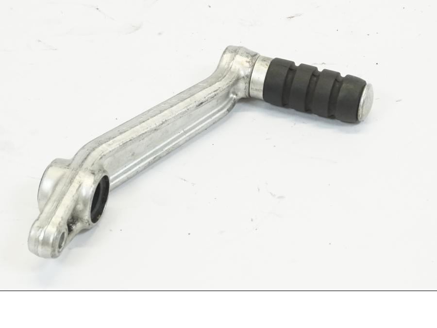 Höger sida på Växelpedal från en BMW K 1200 S -2006 motorcykel.