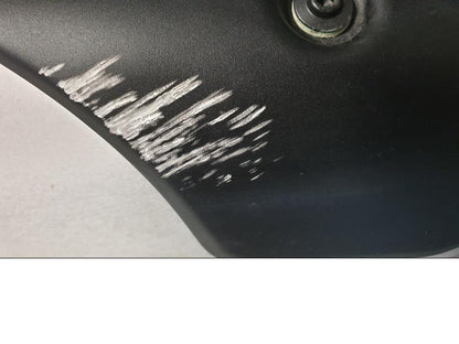 Baksidan på Ljuddämpare från en Ducati Monster 696 -2013 motorcykel.