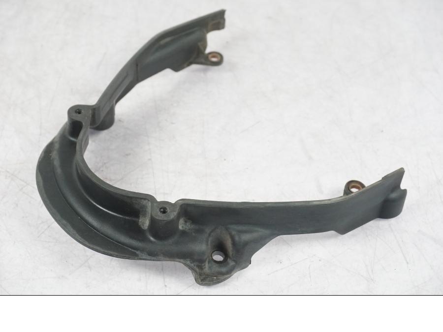 Framsidan på Generatorkåpa från en BMW R 1200 GS -2005 motorcykel.