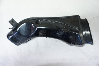 Vänster sida på Luftintag från en Suzuki GSX-R 750 -2001 motorcykel.