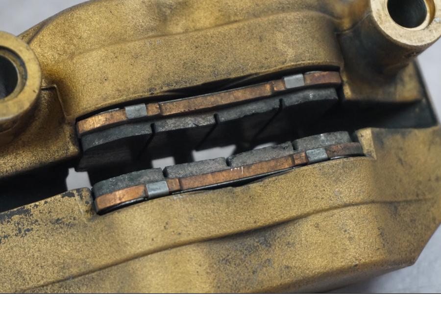 Extrabild4 på Bromsok från en Triumph Tiger -2009 motorcykel.