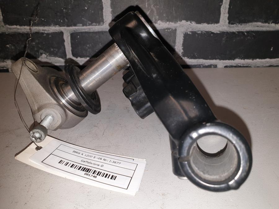 Vänster sida på Gaffelkrona från en BMW K 1200 S -2006 motorcykel.