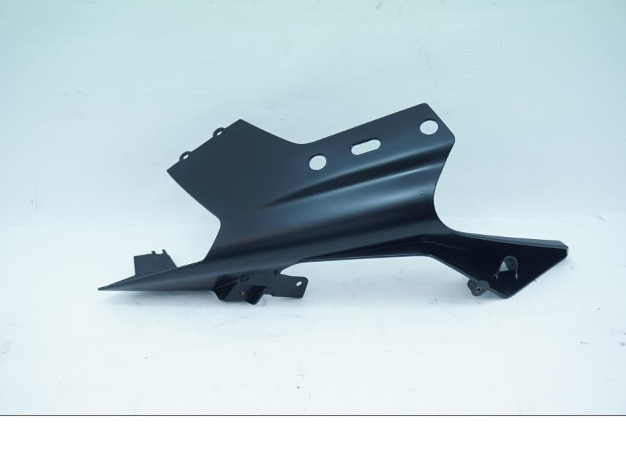 Framsidan på Toppkåpa från en KTM RC 390 -2019 motorcykel.