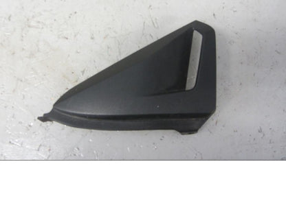 Framsidan på Sidopanel från en Honda CB 1000 R -2010 motorcykel.