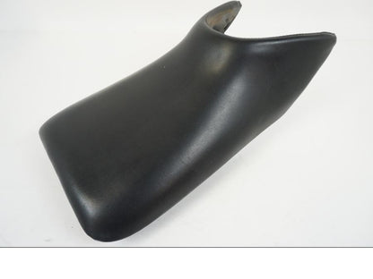 Snett uppifrån på Sadel från en Honda CBR 125 R -2006 motorcykel.