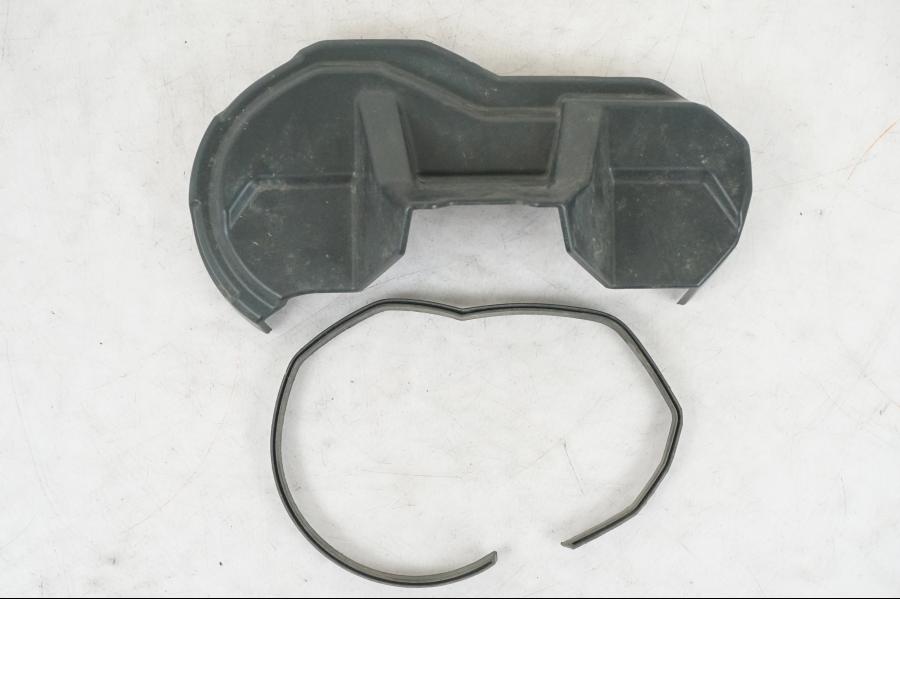 Framsidan på Instrumentkåpa från en Triumph Tiger Explorer -2013 motorcykel.