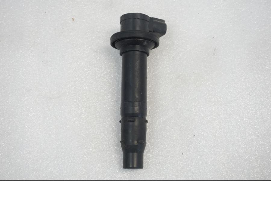 Framsidan på Tändspole från en Yamaha YZF R6 -1999 motorcykel.