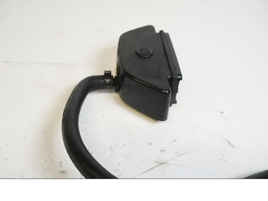 Vänster sida på Bromshuvudcylinder från en H-D Softail Custom FXSTC -1987 motorcykel.