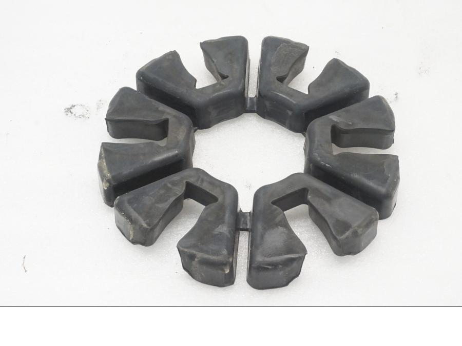 Framsidan på Ryckutjämnare från en Kawasaki Z 400 -2020 motorcykel.