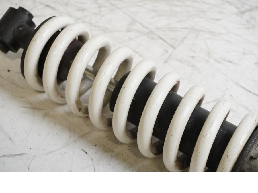 Höger sida på Stötdämpare från en Yamaha WR 125 -2009 motorcykel.