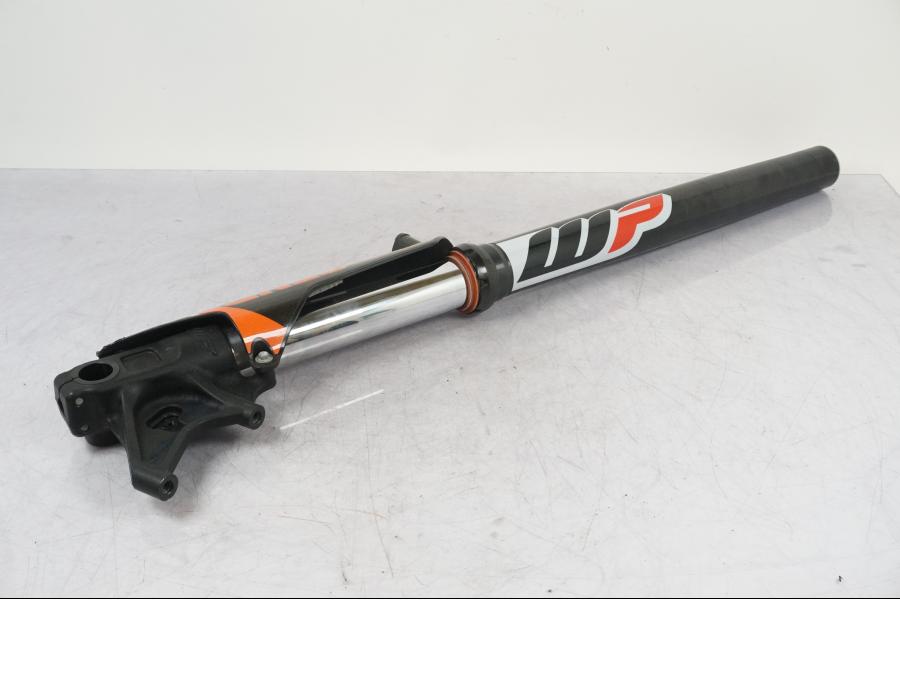 Framsidan på Gaffelben från en KTM 690 SMCR -2020 motorcykel.