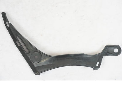 Vänster sida på Magkåpa från en Suzuki GSX-S 1000 -2017 motorcykel.