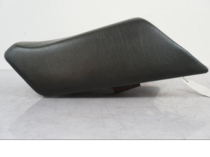 Snett uppifrån på Sadel från en Suzuki GSX 1100 EF -1984 motorcykel.