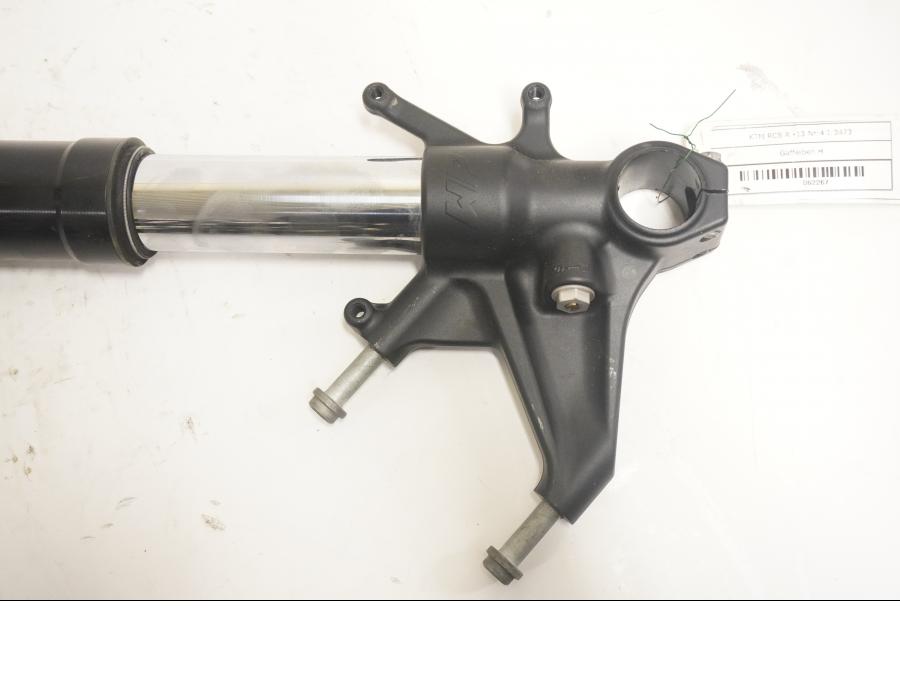 Baksidan på Gaffelben från en KTM RC8 -2013 motorcykel.