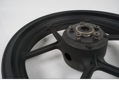 Extrabild1 på Fälg från en Kawasaki Z 750 -2006 motorcykel.