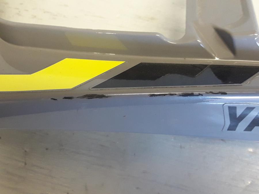 Baksidan på Bakvinge från en Yamaha MT 125 -2017 motorcykel.