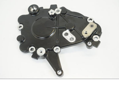 Framsidan på Transmissionskåpa från en BMW K 1600 -2018 motorcykel.