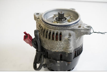 Framsidan på Generator från en Yamaha FZ 750 -1989 motorcykel.