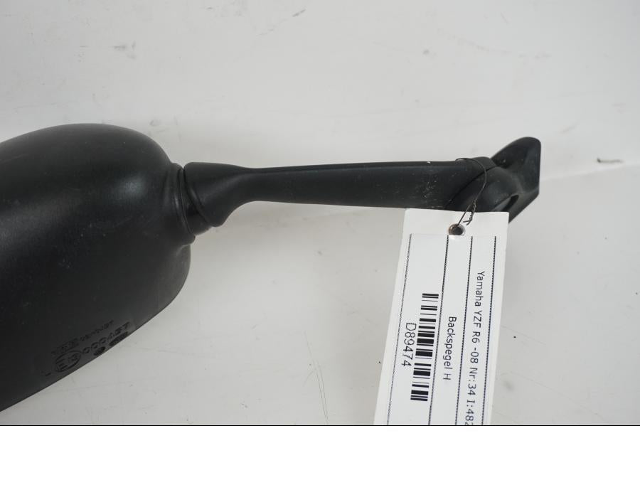 Vänster sida på Backspegel från en Yamaha YZF R6 -2008 motorcykel.