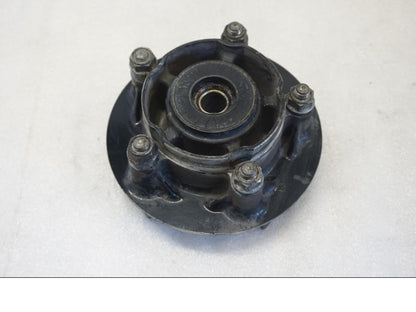 Framsidan på Drevfäste från en Honda CBR 1100 XX -1998 motorcykel.