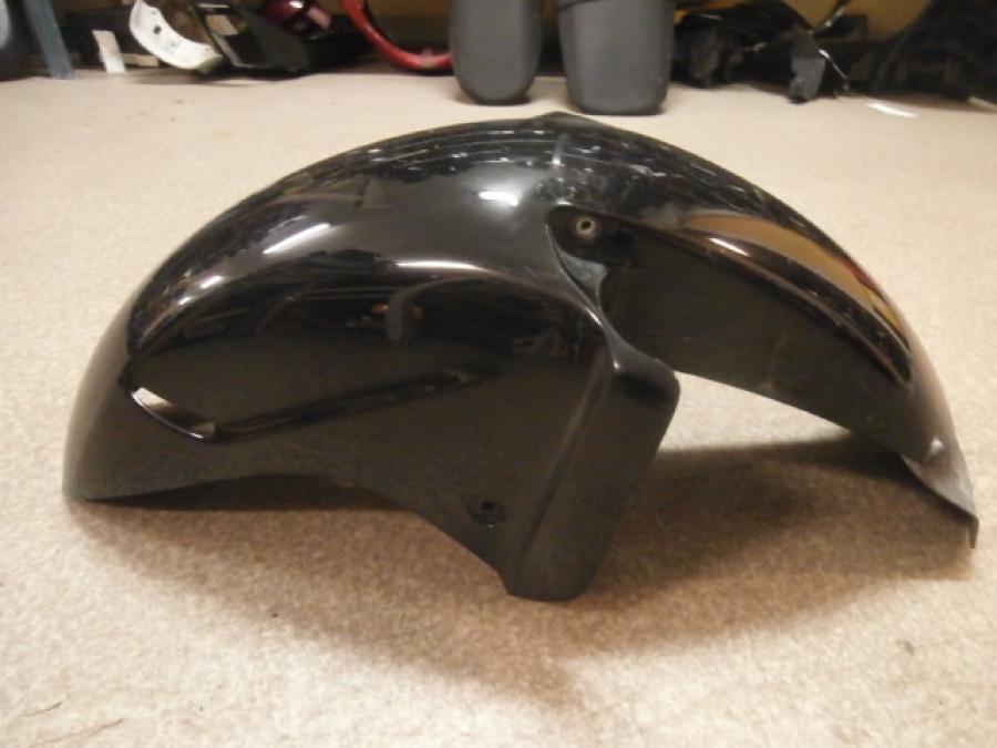 Vänster sida på Framskärm från en Honda CBR 1100 XX -1997 motorcykel.