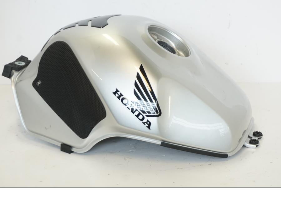 Framsidan på Bensintank från en Honda CBR 900 RR -2001 motorcykel.